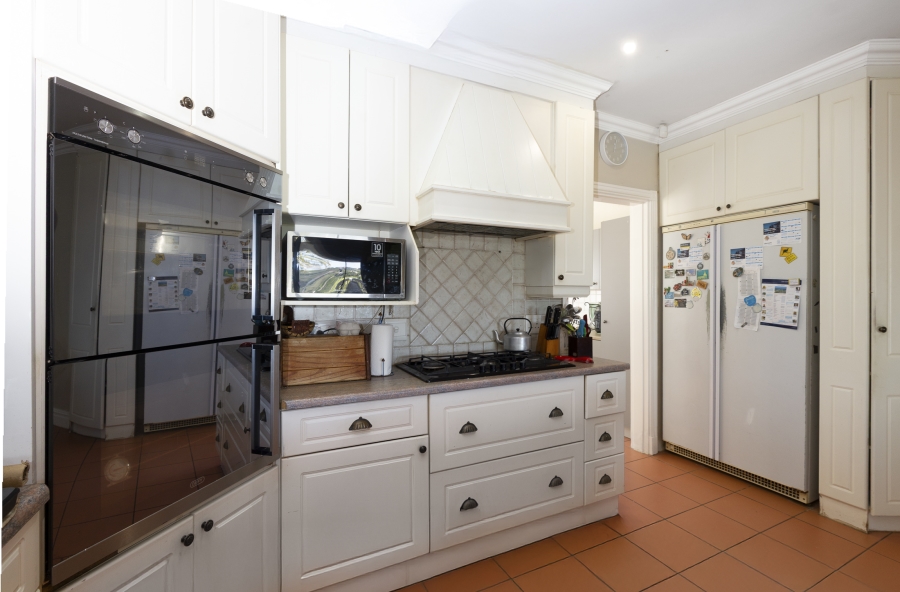 5 Bedroom Property for Sale in Kleinemonde Eastern Cape